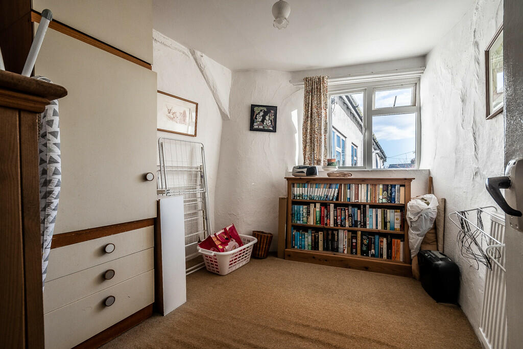 4 Station Road - ...