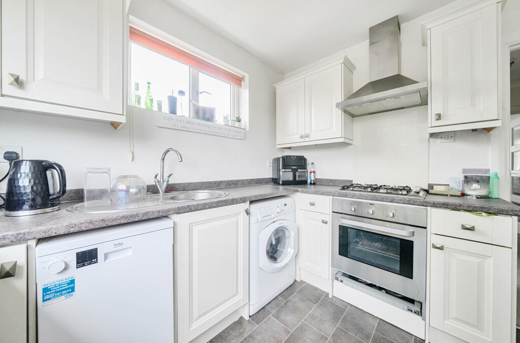 1315397-3-685fee8...