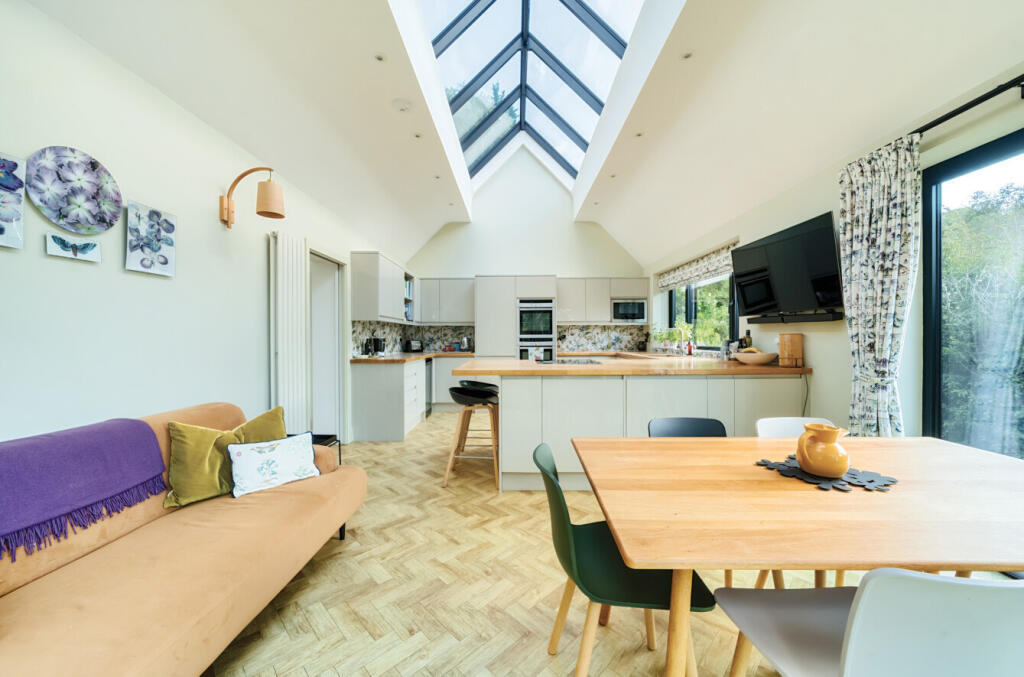 1335265-32-689255...