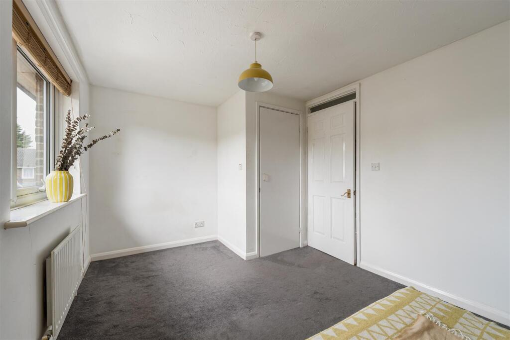 Marconi Rd, E10