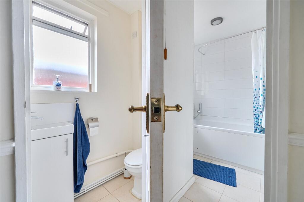 Wc/Bathroom