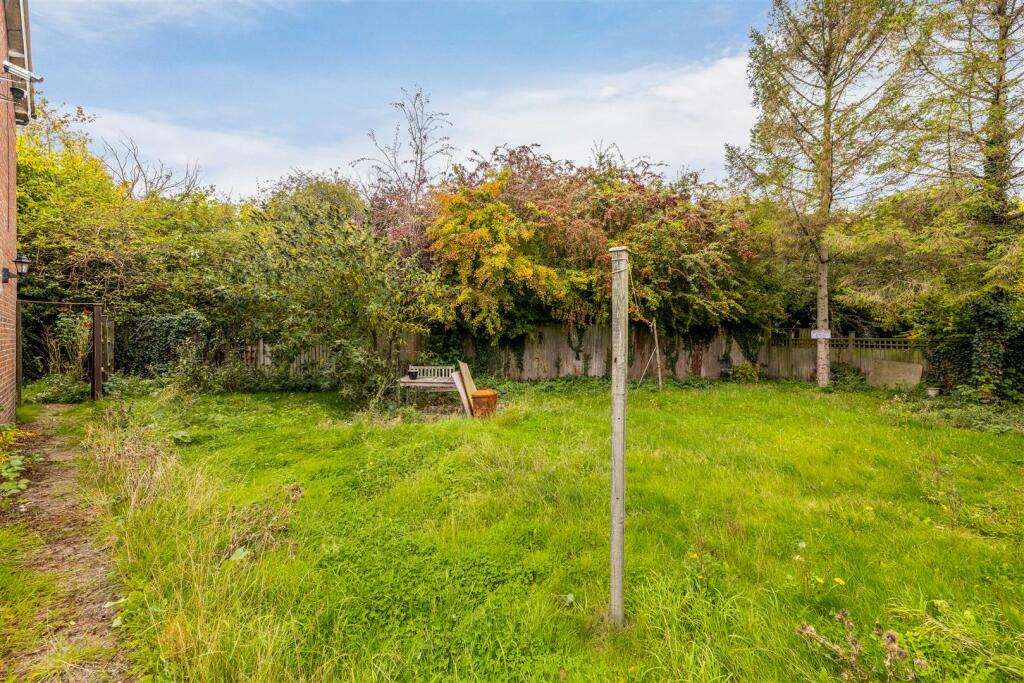 Cemetery Cottage 1 (Boston)-3.jpg