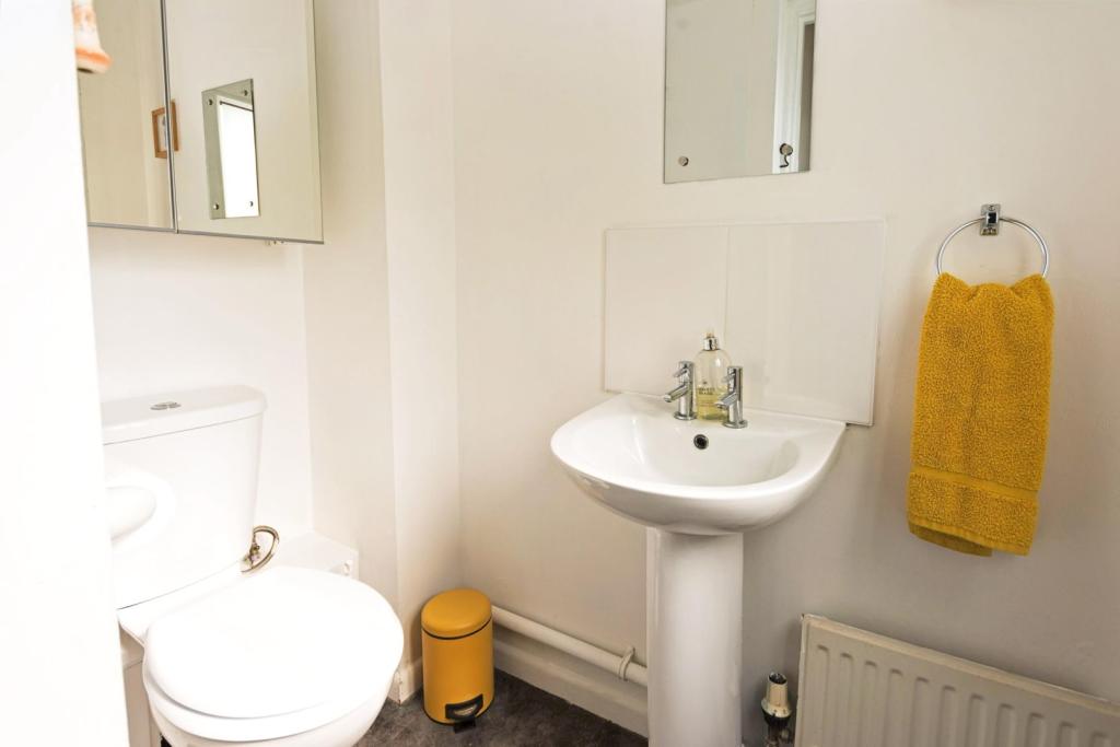 Downstairs Cloakroom