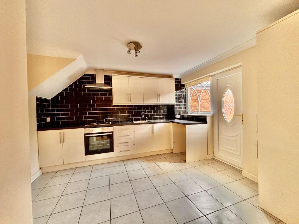 PHOTO-2025-10-07-12-03-26 T202510071924.jpg