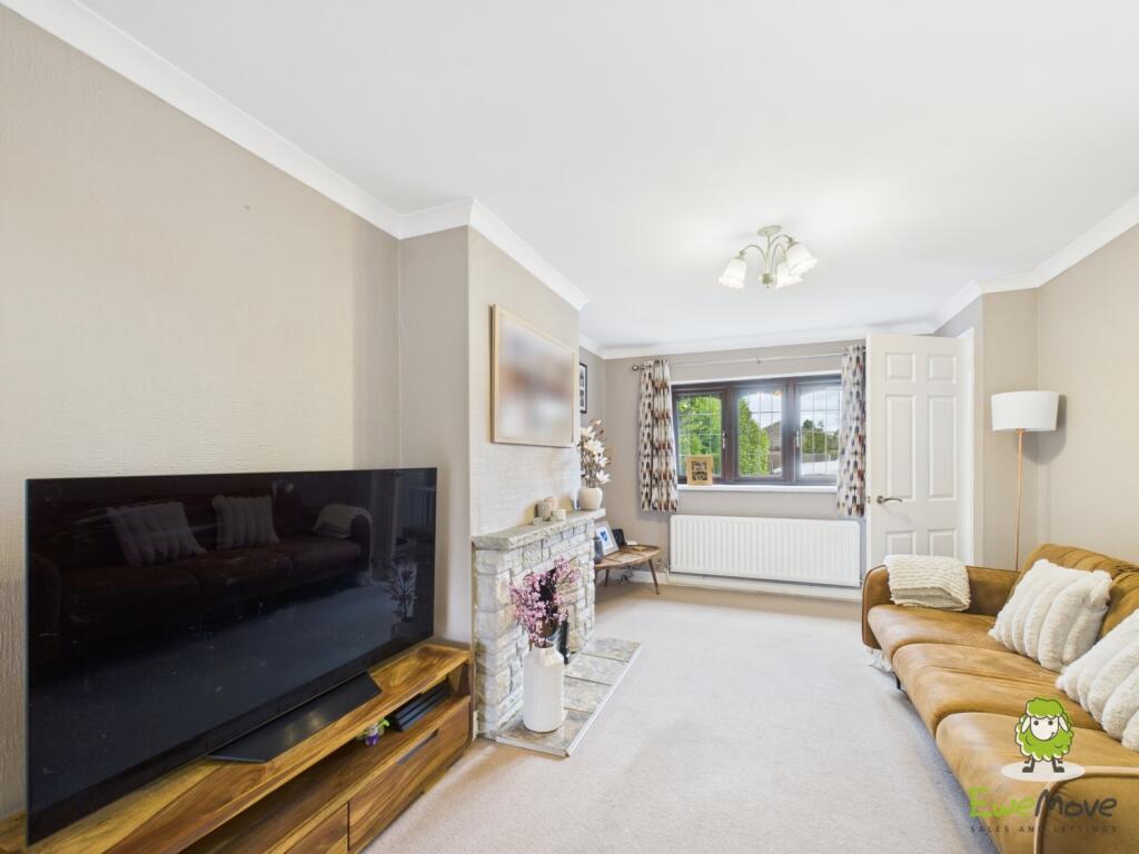 CAM03778G0-PR0178-STILL014