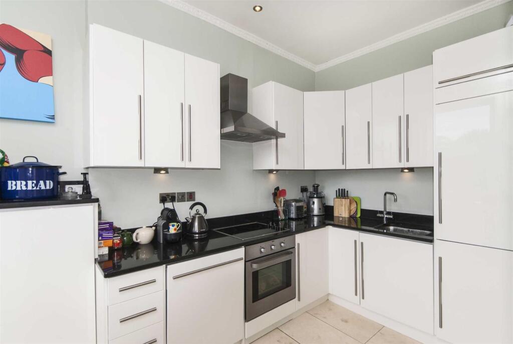 Kitchen-Breakfast room