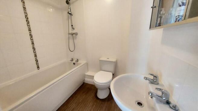 24242 162367R IMG 00 0000 Max 656x4 T202509161558.jpeg