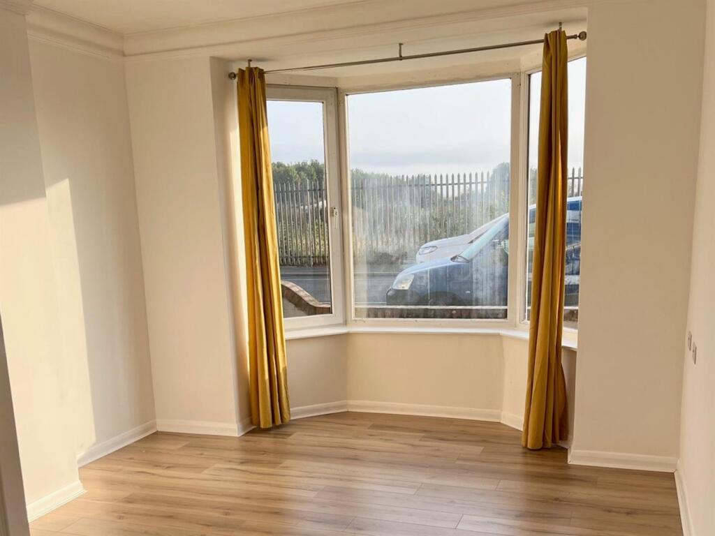 Flat 1 Bedroom.jpg