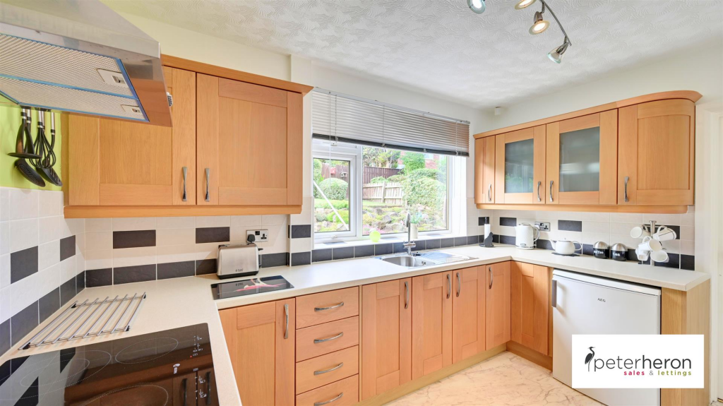 Breakfasting Kitchen