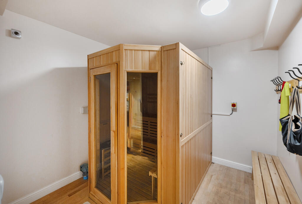 3-6821d4641179a-1...