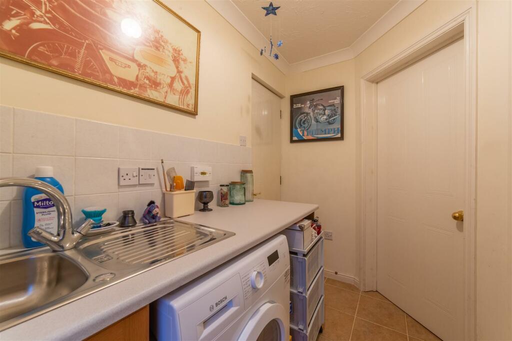 37 Birch Grove-21.jpg