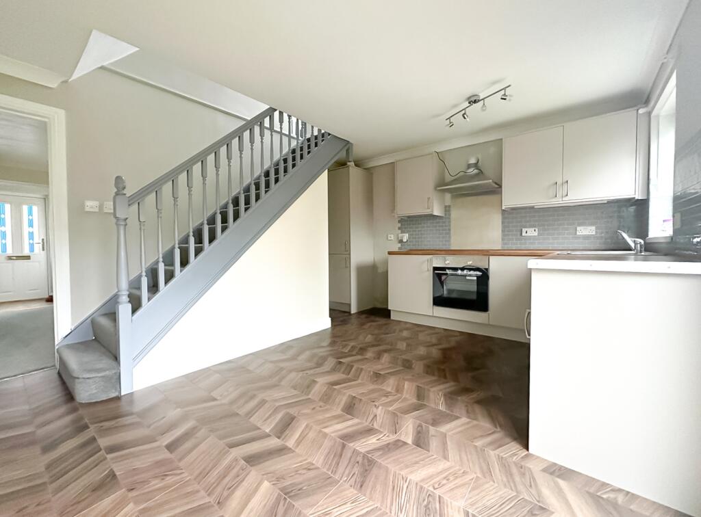 b5cc7567-22e2-4c44-87b8-6d79099a18e8