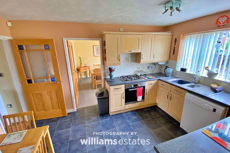 Kitchen/Diner (2)