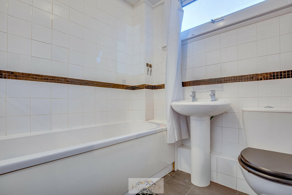 Bathroom 1.1