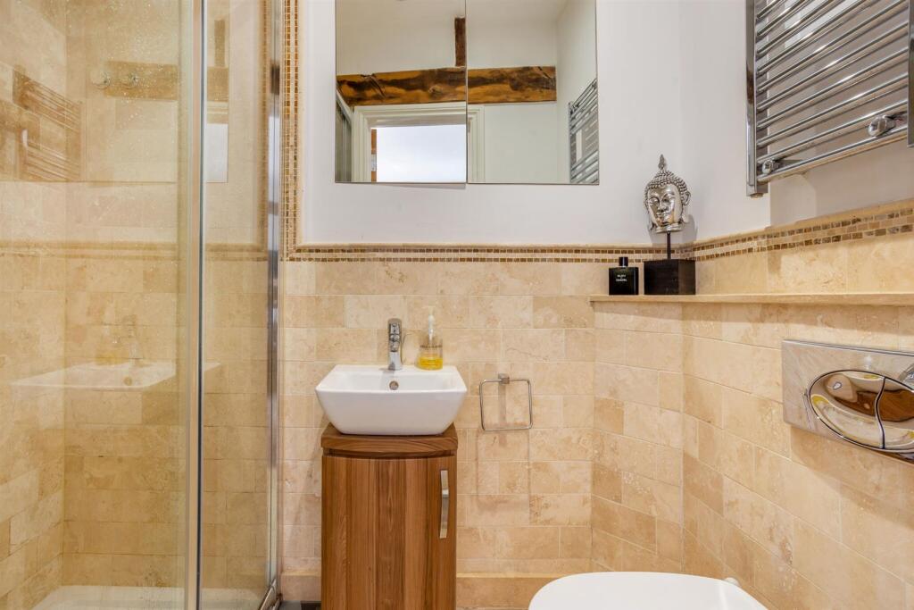 76950_3 The Courtyard Moor Park (26)_low.jpg