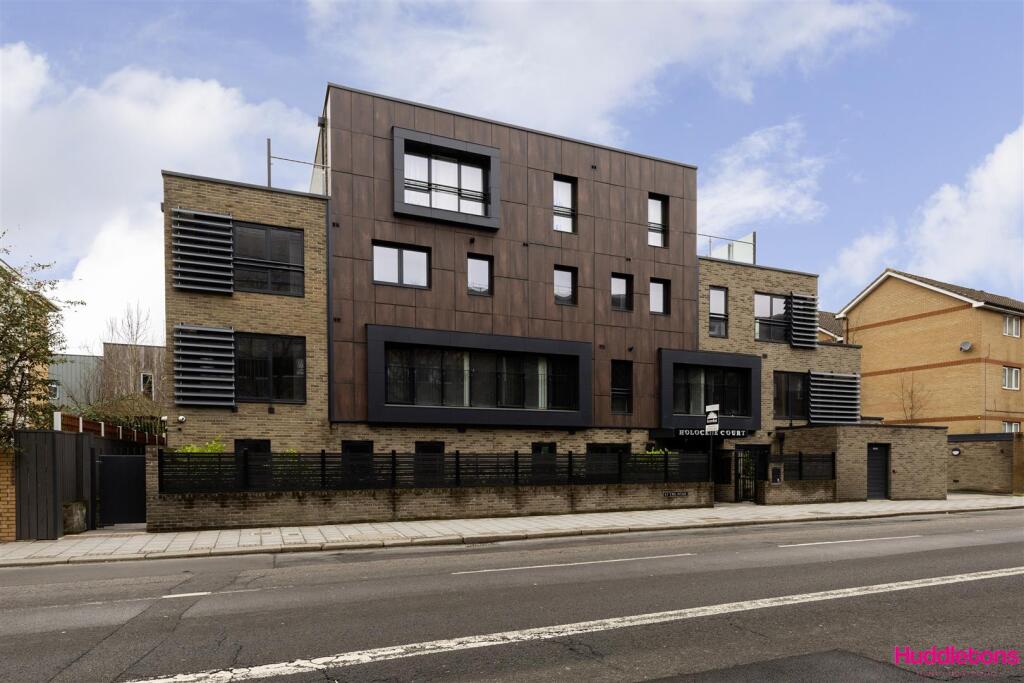 F2 Holecene Court -20.jpg