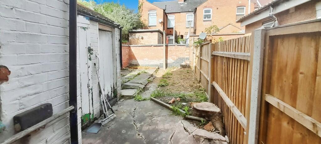 87ff66c9-WhatsApp...