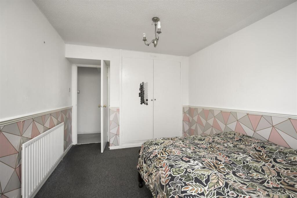 32 Fernie Place_19.jpg