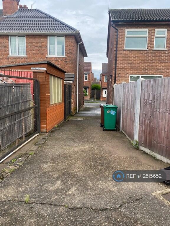 Driveway/Garage Access