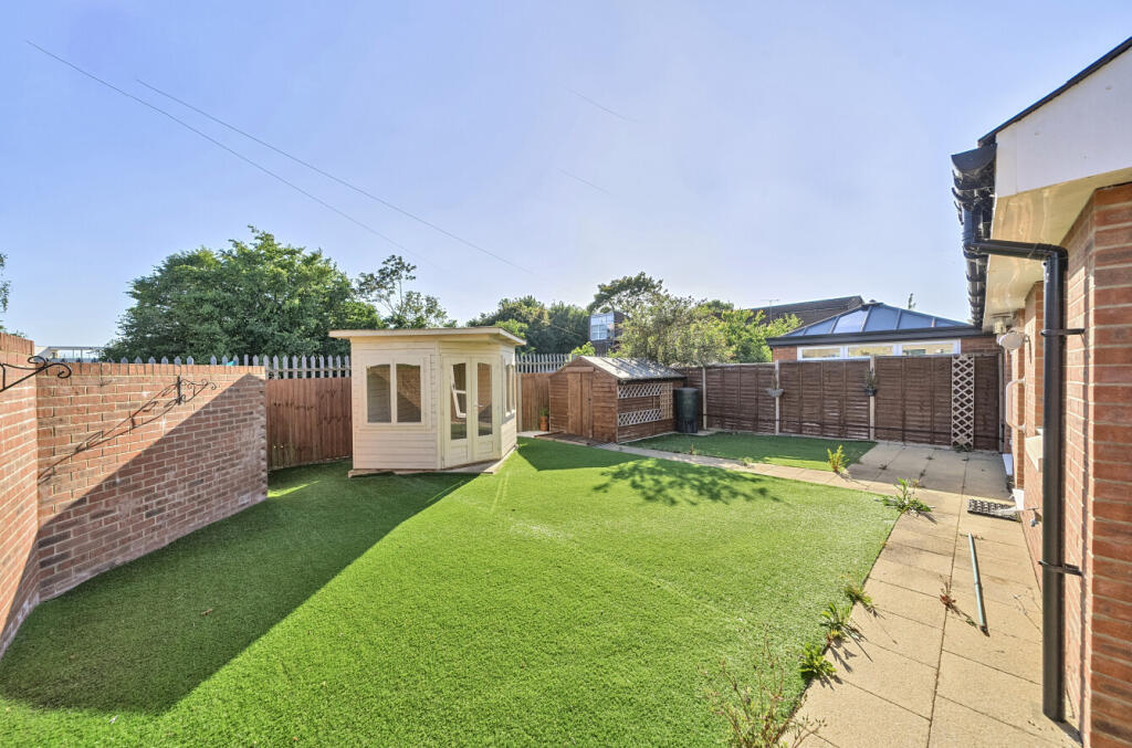 1295630-9-682771f...