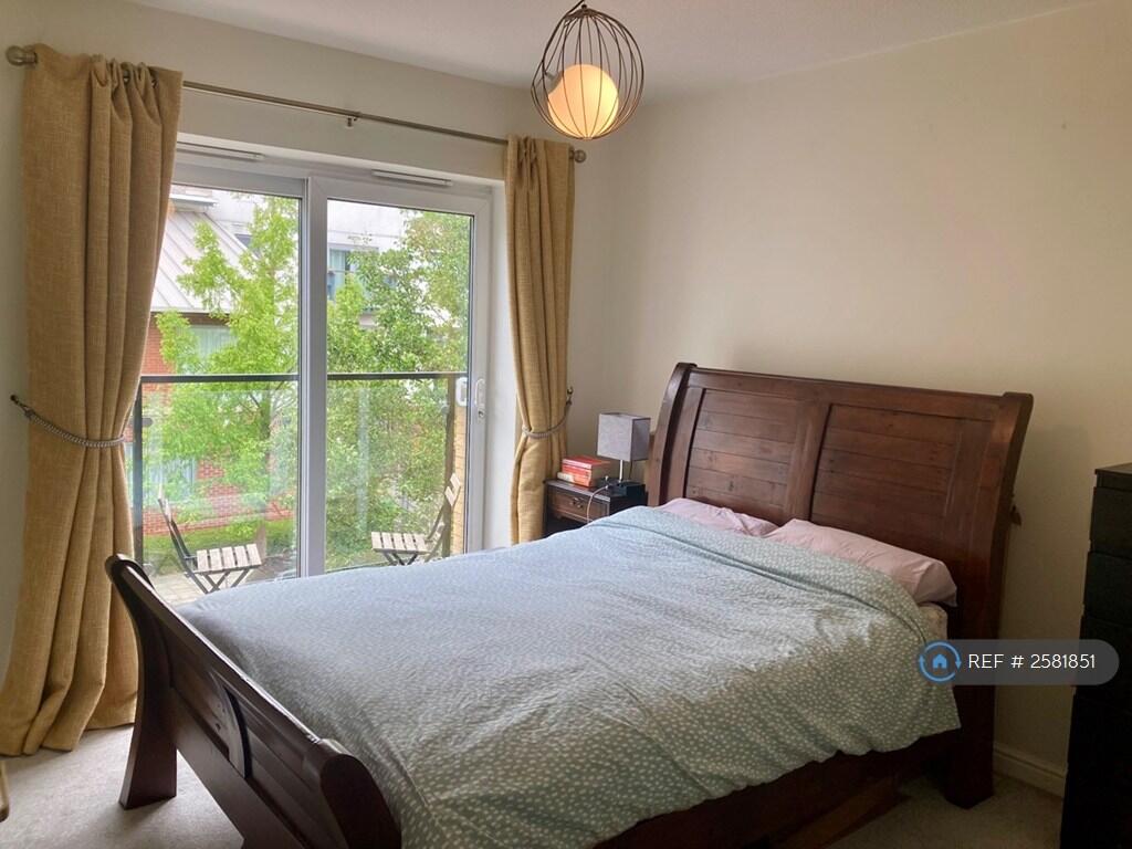 Main Bedroom 