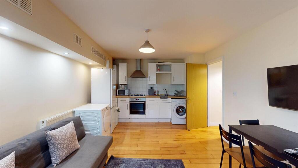 Laugan Walk, Walworth SE17
