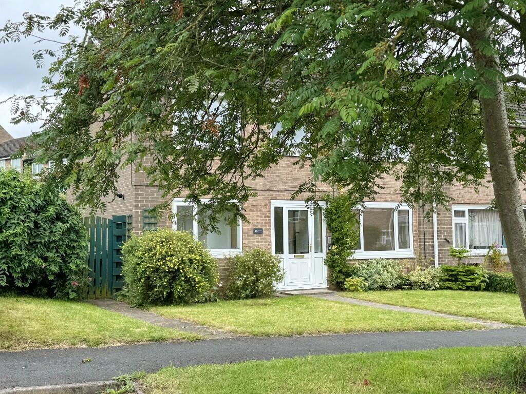 FRONFRONT OFT GARDEN