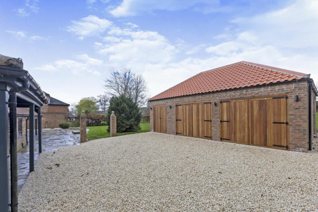 Triple Garage