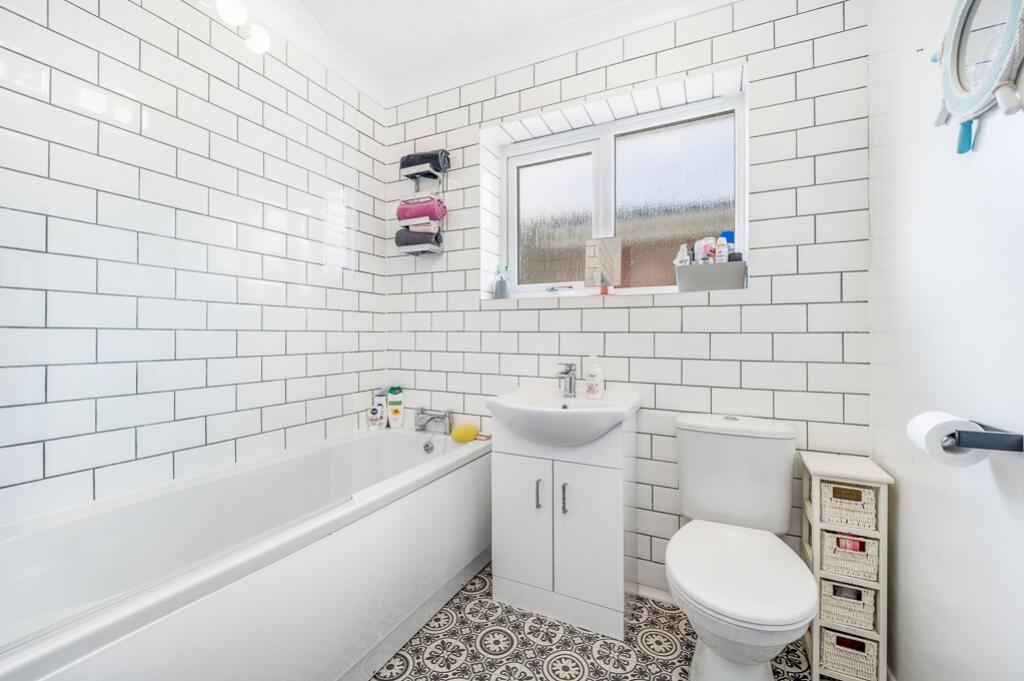 42 Holmes Road (Stickney)-18