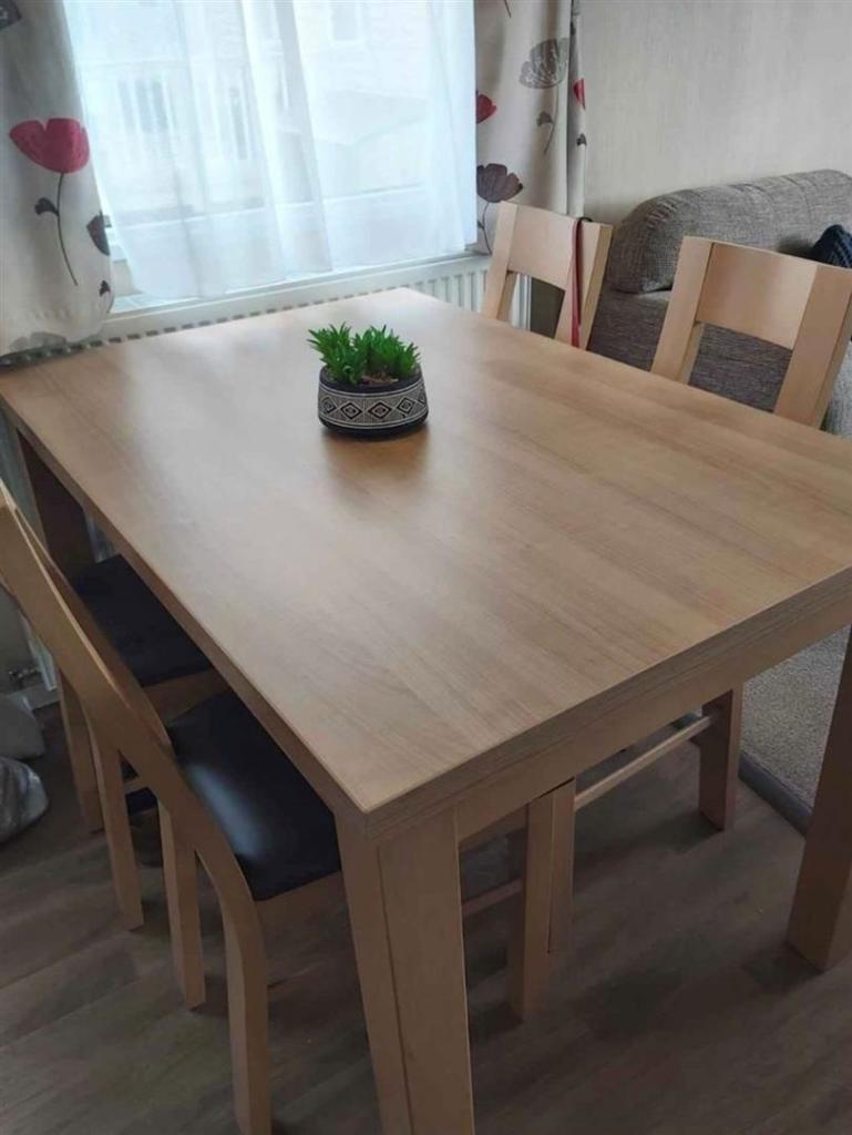 Dining.jpg
