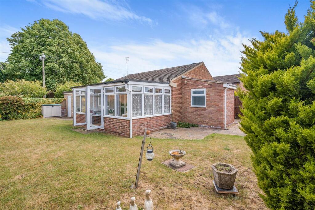 1 Poplar Close, Banbury-14.jpg