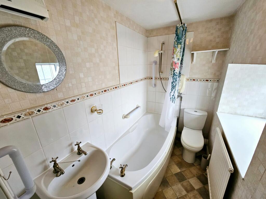 2de5d9f7-909e-4a4d-acd9-d2e631003d5d