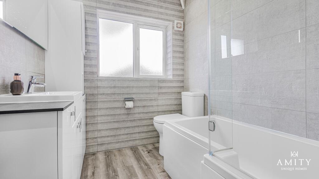 Upstairs Bathroom