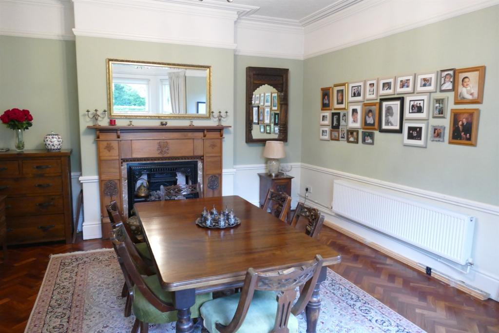 Dining Room b