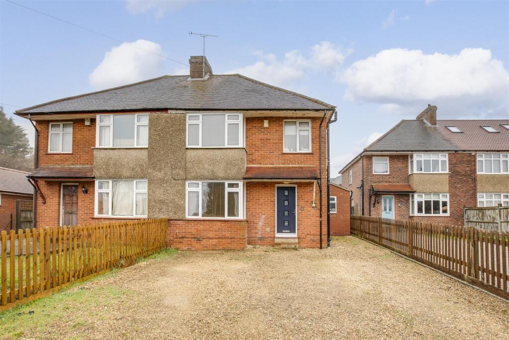 6 The Crescent, HP13 6JY NEW-6.jpg