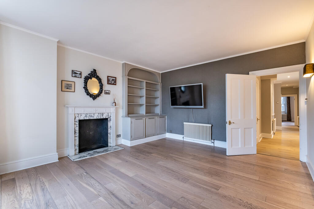 property in Bank House, 
Kensington Road, W8
