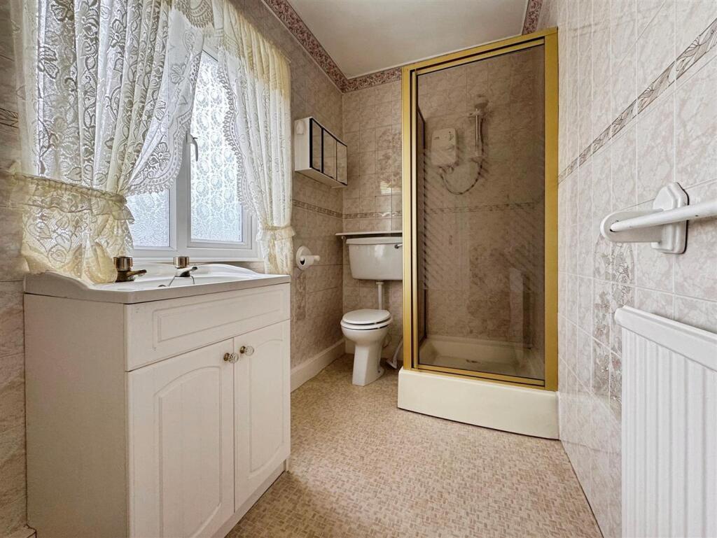 cc158d64-78-4489-8D3A-B5B456C5984D-527-000000E79A1