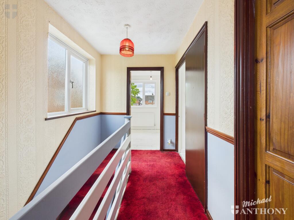 CAM03852G0-PR0356-STILL011