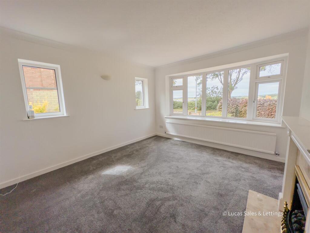 112 Gipsy Lane Kettering-14.jpg