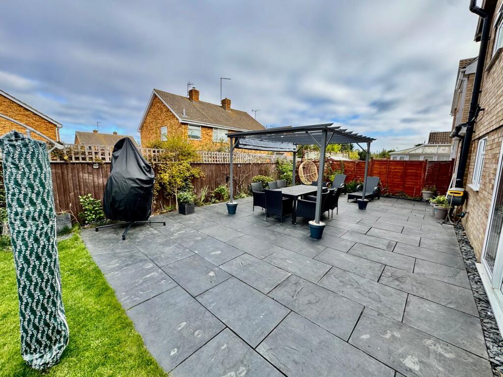 Spacious Patio