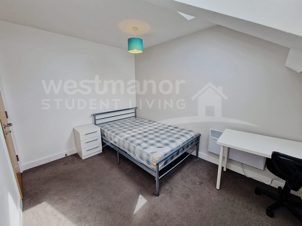 FLAT 13