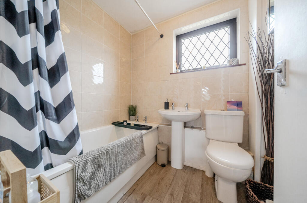 1330254-15-6880e8...