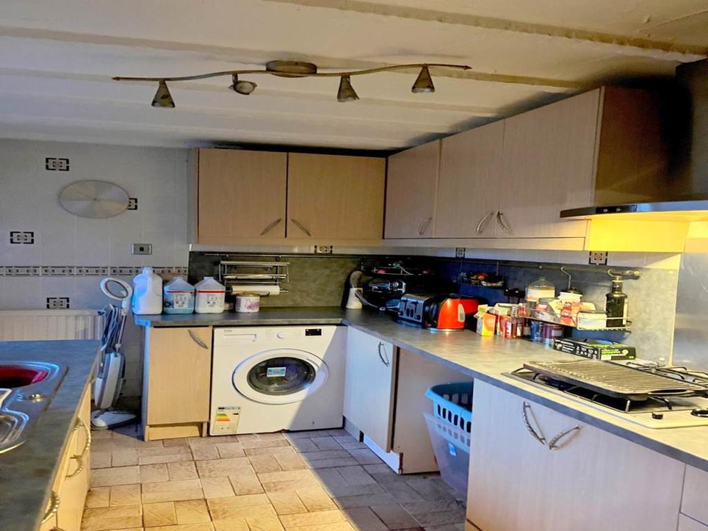 Kitchen 2