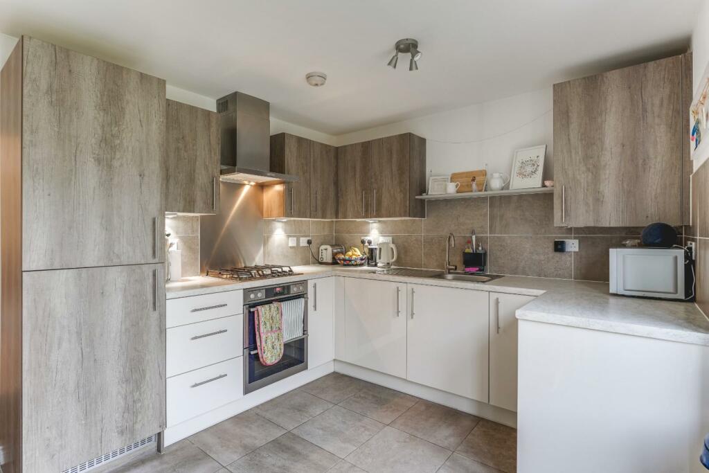 42 Aldridge Way-3.jpg
