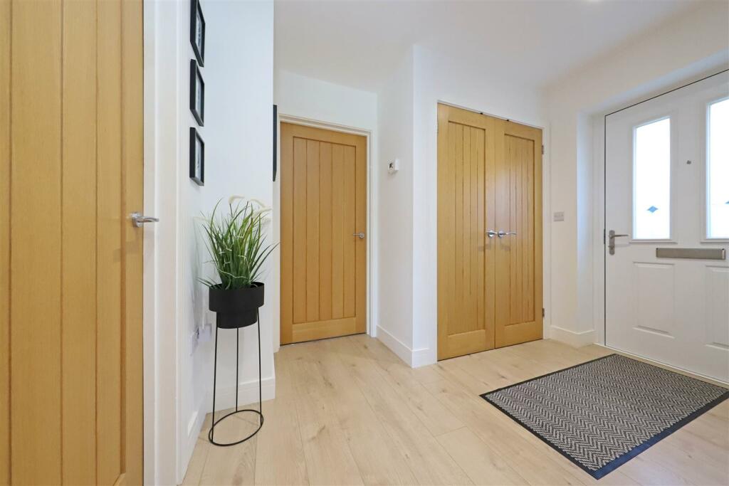 nicholas james roderick bed entrance.jpg