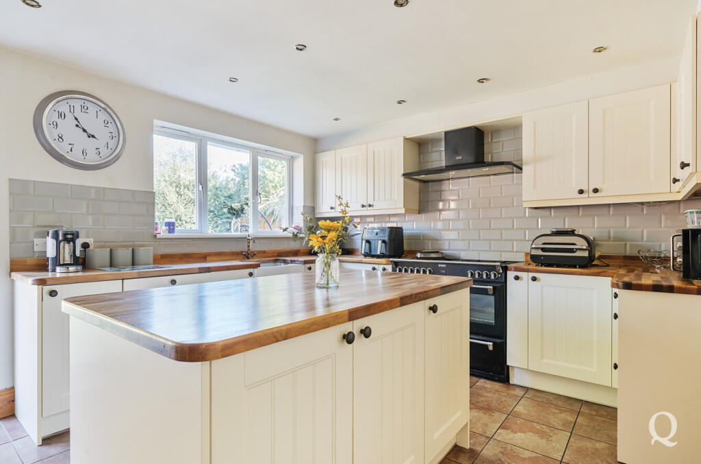 20315bda-f28b-44b...