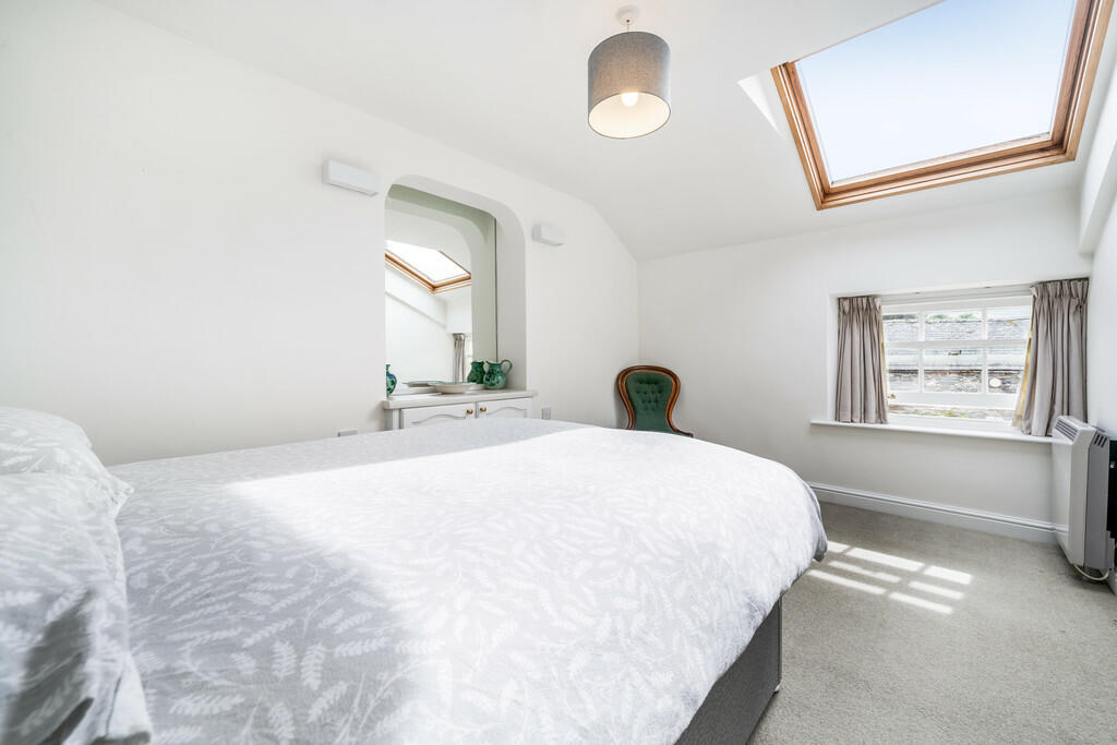 Derwent Bedroom T...