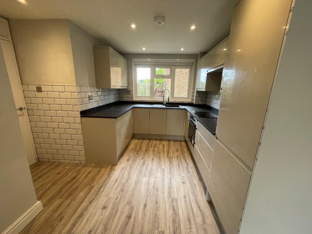 Badgers Close, Godalming, GU7