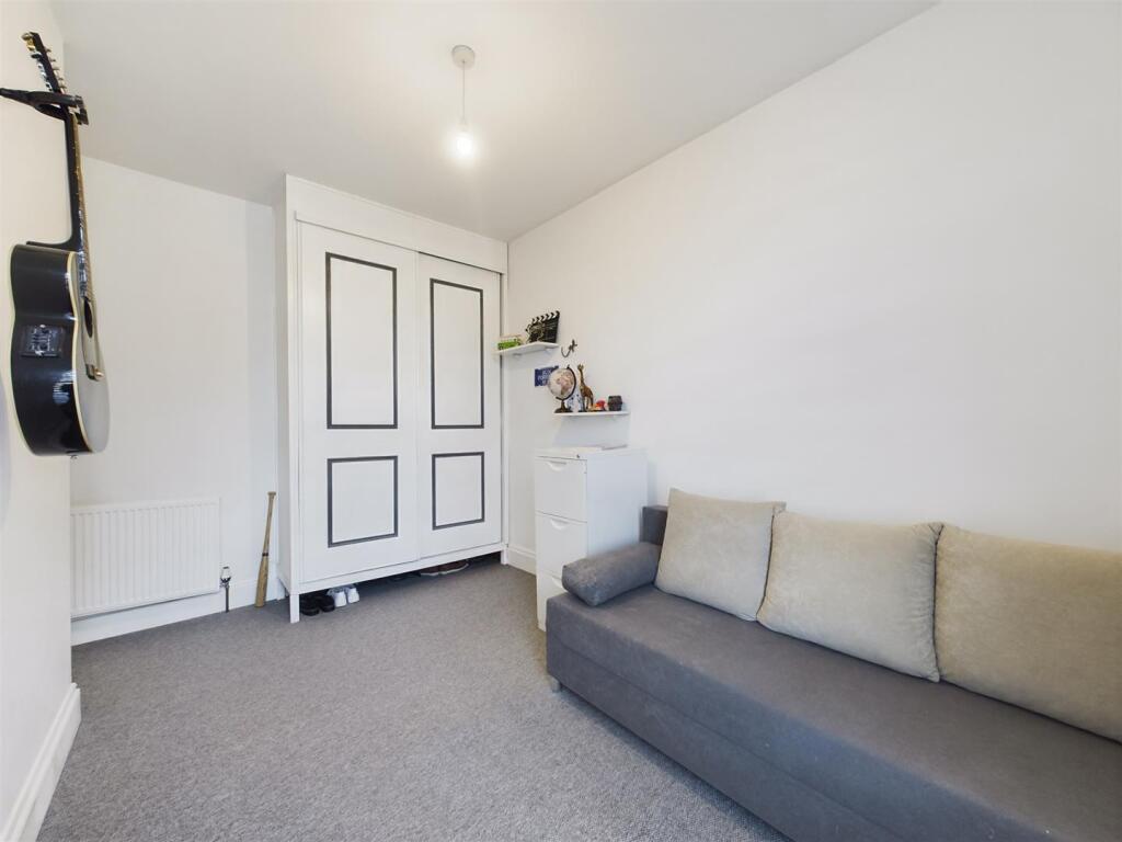 Bedroom (2)