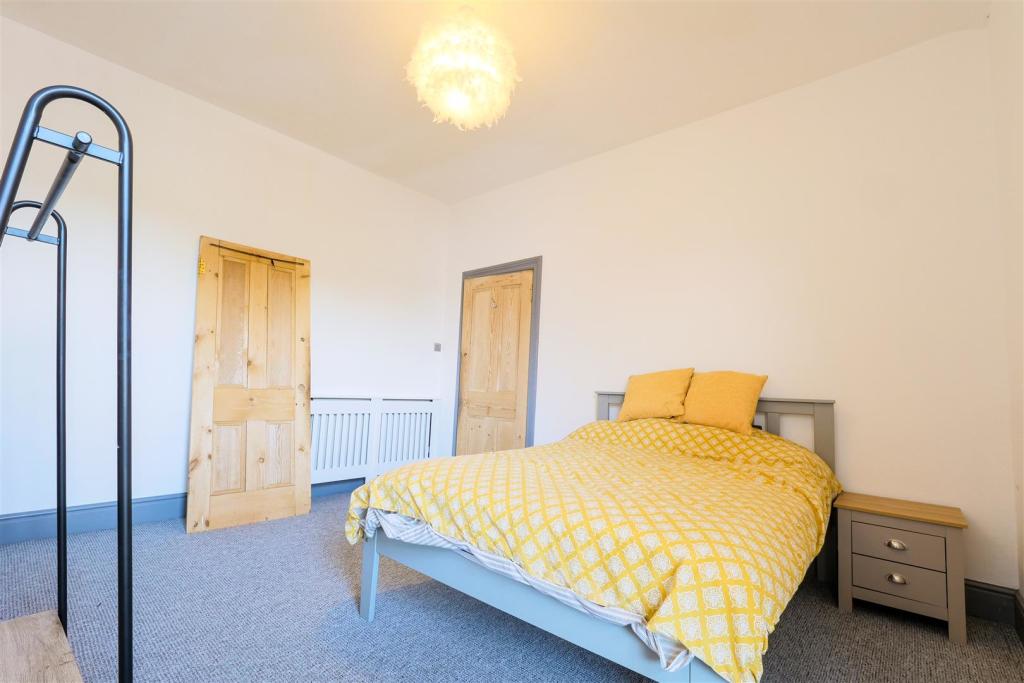 BEDROOM TWO.jpg